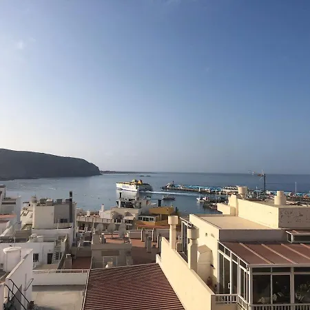 Petit Palace With Wifi Apartment
